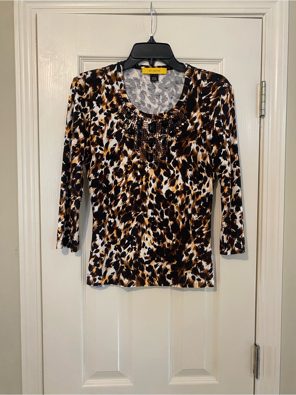 ST JOHN YELLOW LABEL Top Shirt SIZE PS  Leopard Animal Print Jeweled Knits NWOT